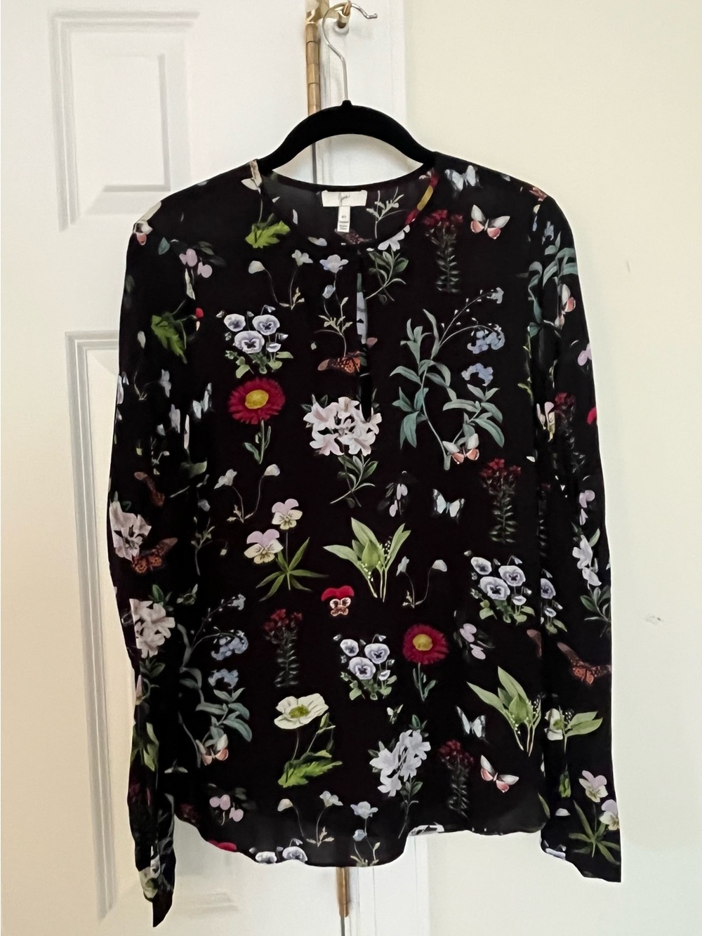 Joie Long-Sleeve Woman’s Blouse